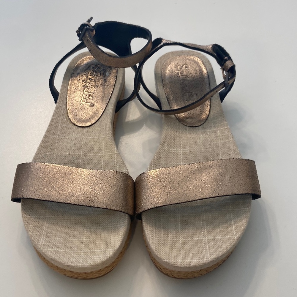 Splendid (Anthropologie) Metallic Rose Gold Leather Platform Ankle Wrap Sandal 7